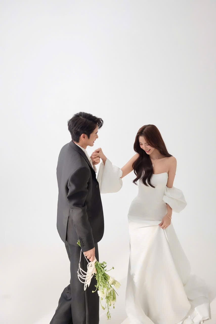 Wedding Couple Cover